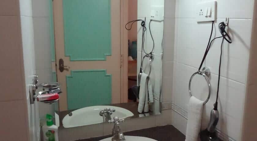 Yes Rooms 7th Cross Domlur Layout, Bangalore 4